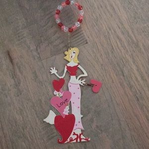 Wine decor-2 included…wine not included